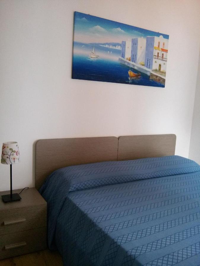 Testa Di Monaco - Basic Beach Accommodations Capo dʼOrlando Eksteriør bilde