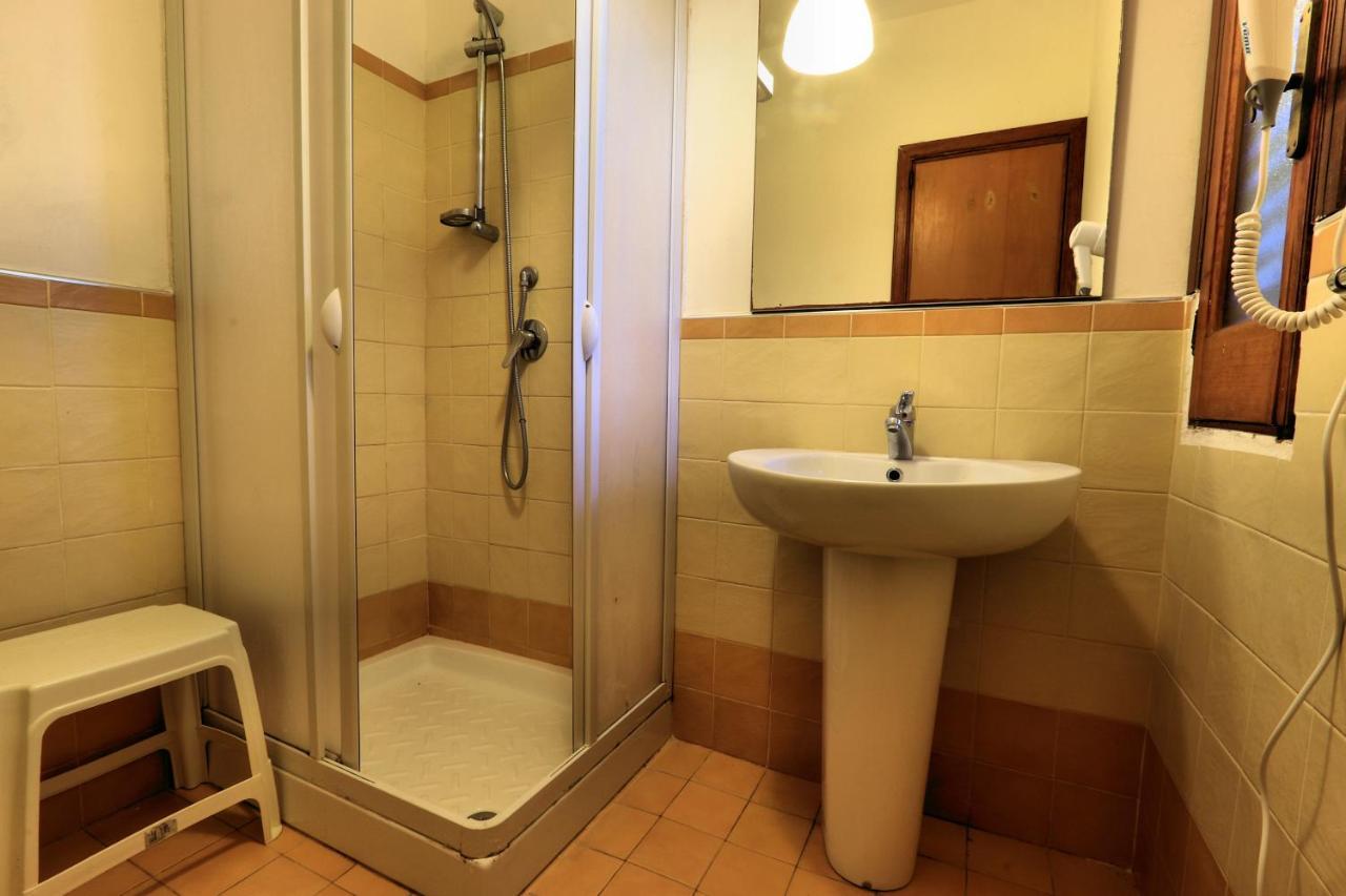 Testa Di Monaco - Basic Beach Accommodations Capo dʼOrlando Eksteriør bilde