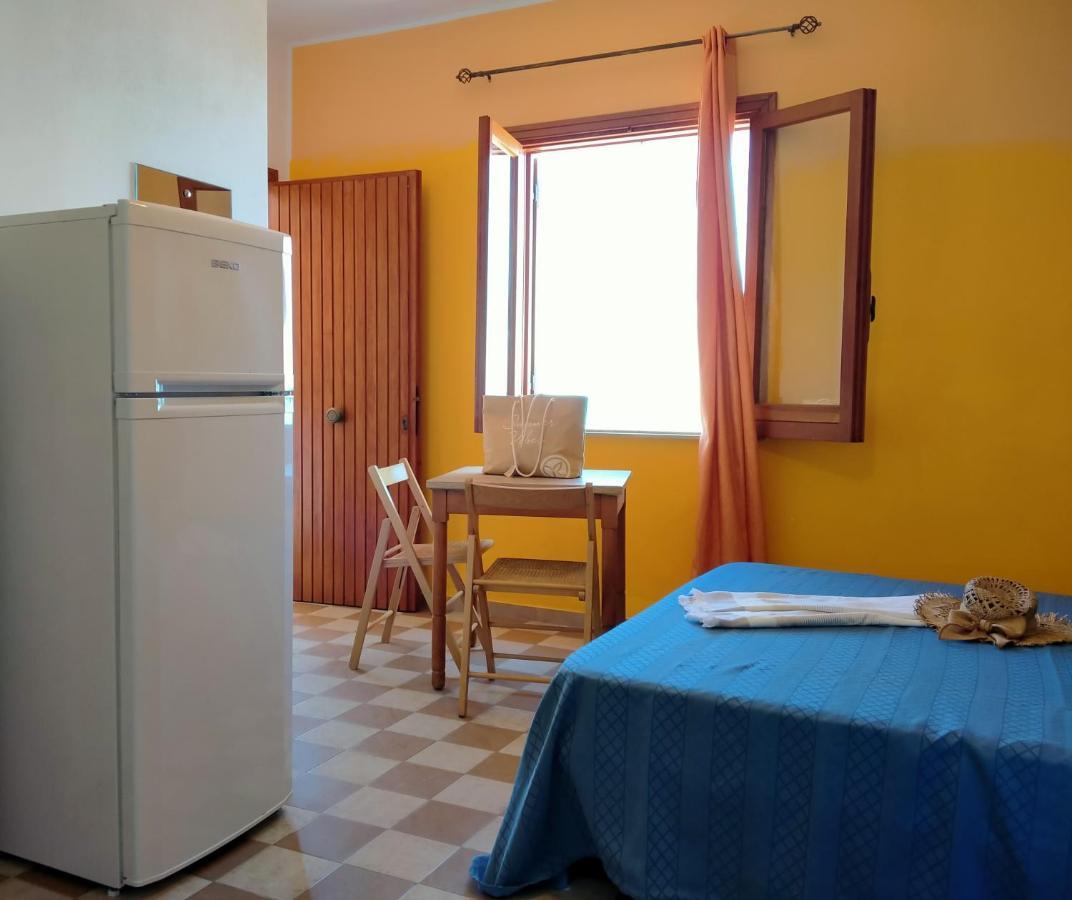 Testa Di Monaco - Basic Beach Accommodations Capo dʼOrlando Eksteriør bilde