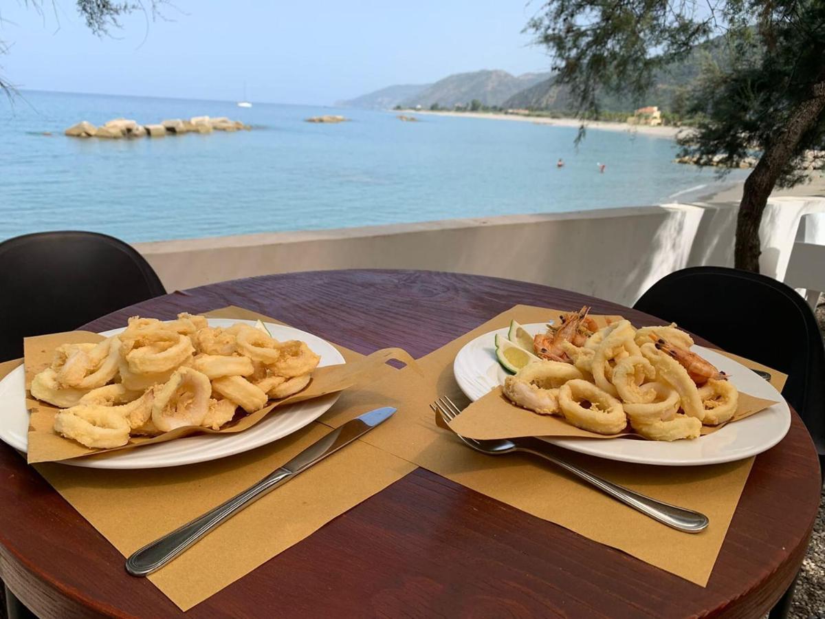 Testa Di Monaco - Basic Beach Accommodations Capo dʼOrlando Eksteriør bilde