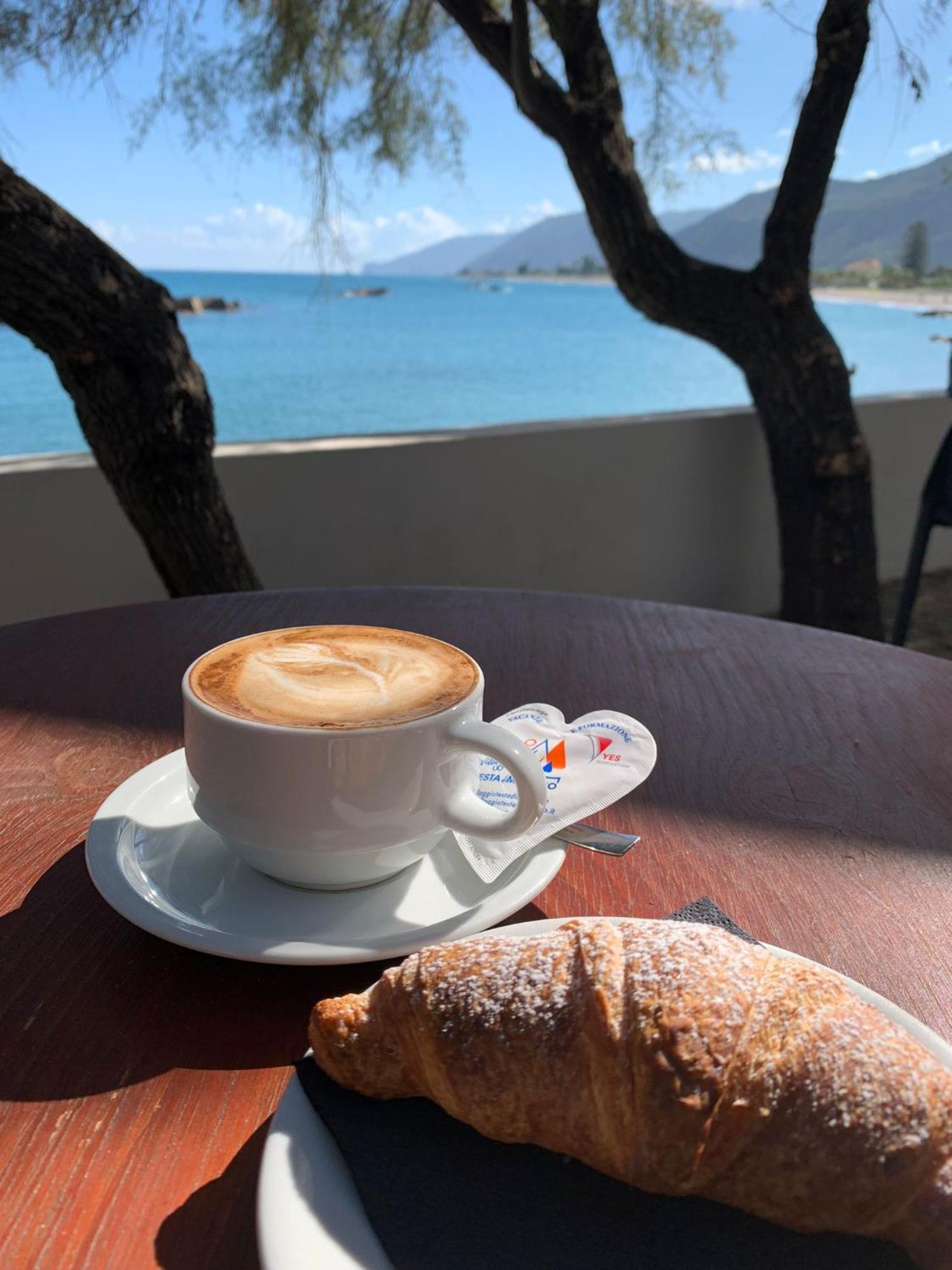 Testa Di Monaco - Basic Beach Accommodations Capo dʼOrlando Eksteriør bilde